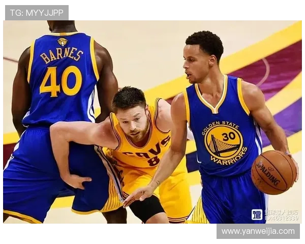 顶级篮球足球联赛薪酬差距解析与运动员收入阶层深度剖析 顶级篮球足球联赛薪酬差距解析与运动员收入阶层深度剖析